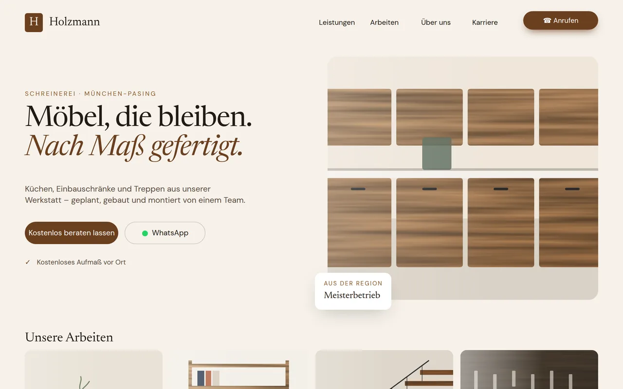 Startseite der frei erfundenen Beispielfirma „Schreinerei Holzmann“